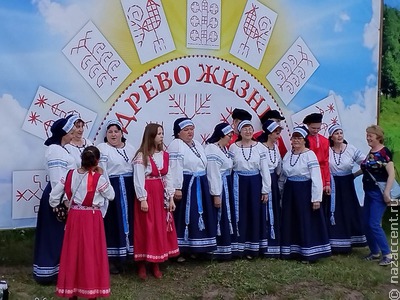 Вепсы из трех регионов встретились на празднике "Древо жизни" в Ленинградской области